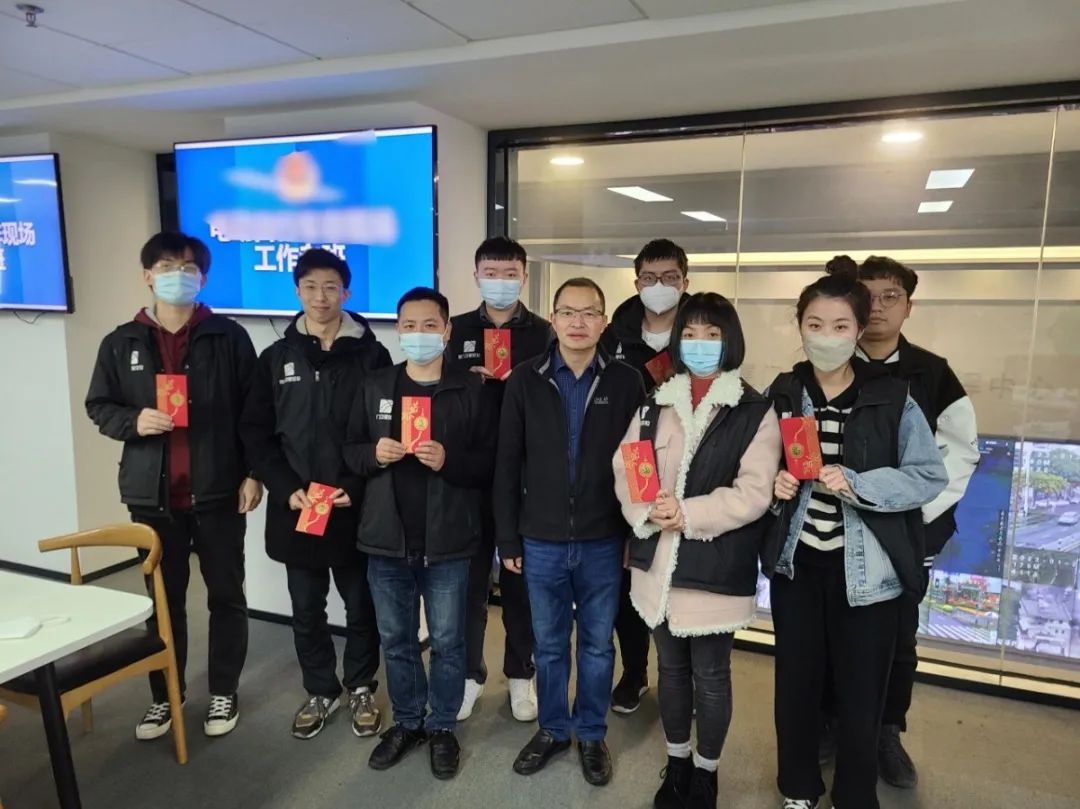 蘇總交警慰問.jpg 蘇總交警慰問.jpg